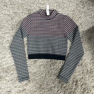 Fabletics Black, White & Red Houndstooth Crop Top